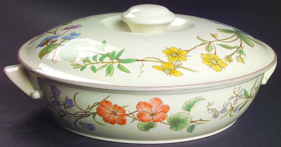 Botanical Bouquet 2 Qt Round Covered Casserole by Mikasa-1