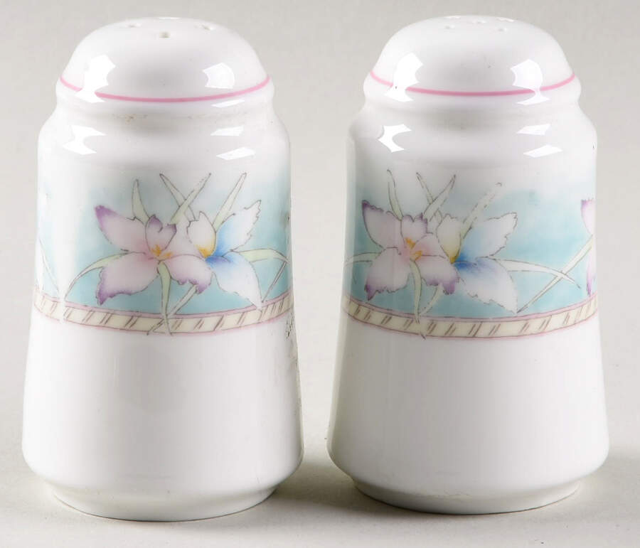 Bonne Fleur Salt & Pepper Set by Mikasa-1
