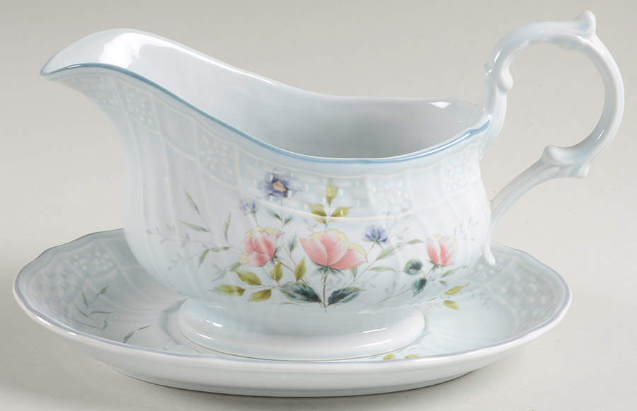 Brooke Gravy Boat & Underplate by Mikasa-1