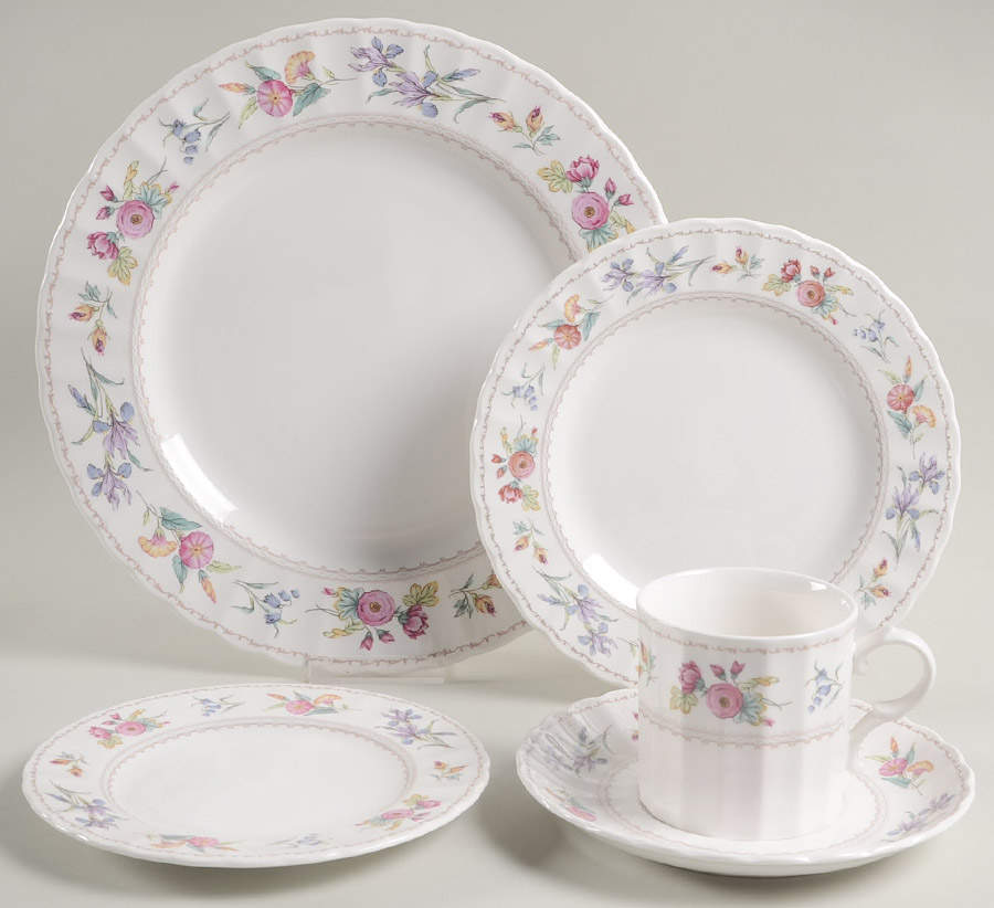 Brywood 5 Piece Place Setting by Mikasa-1