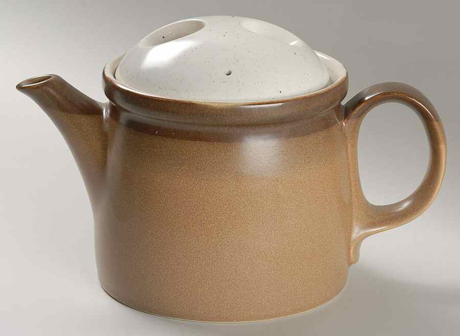 Buckskin Teapot & Lid by Mikasa-1