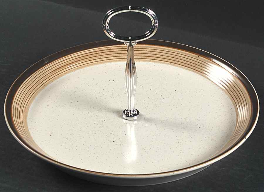 Buckskin Round Serving Plate with Center Handle (Dp) Hc by Mikasa-1