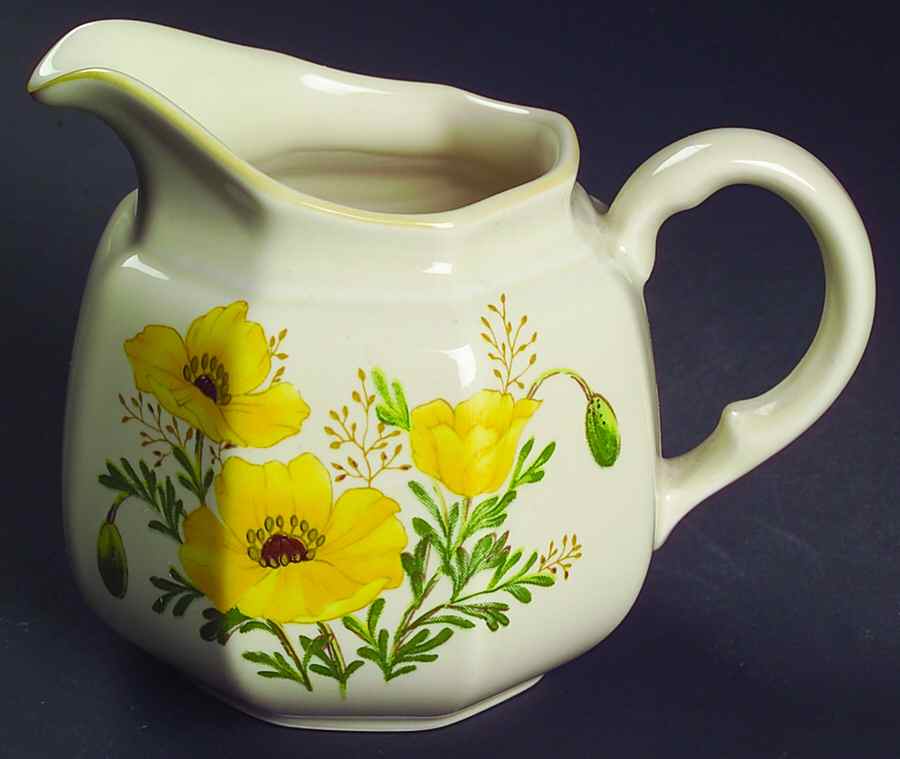 Buttercup Creamer by Mikasa-1