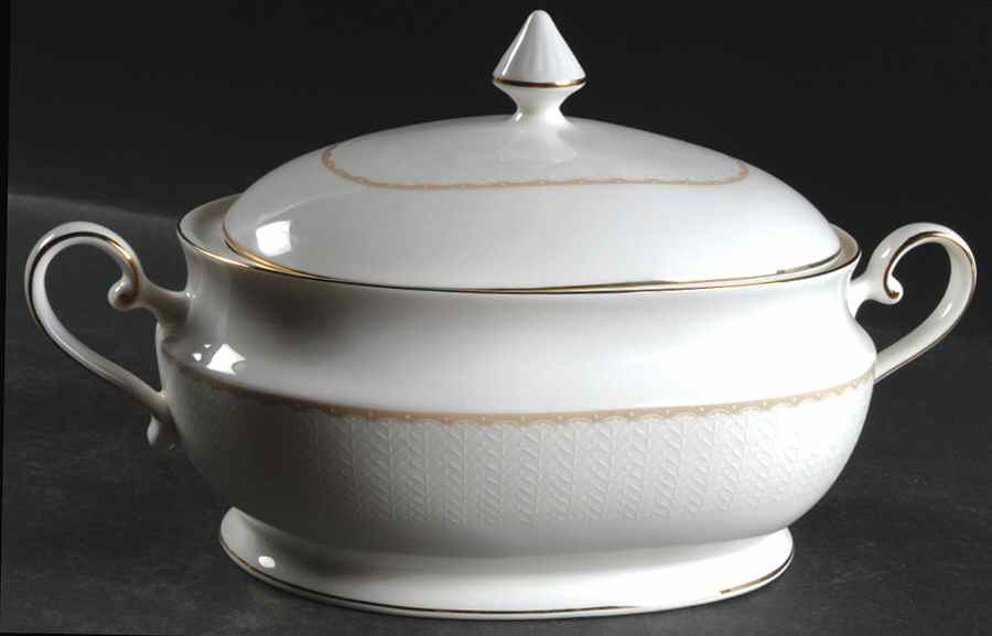 Casa Blanca Oval Covered Vegetable by Mikasa-1
