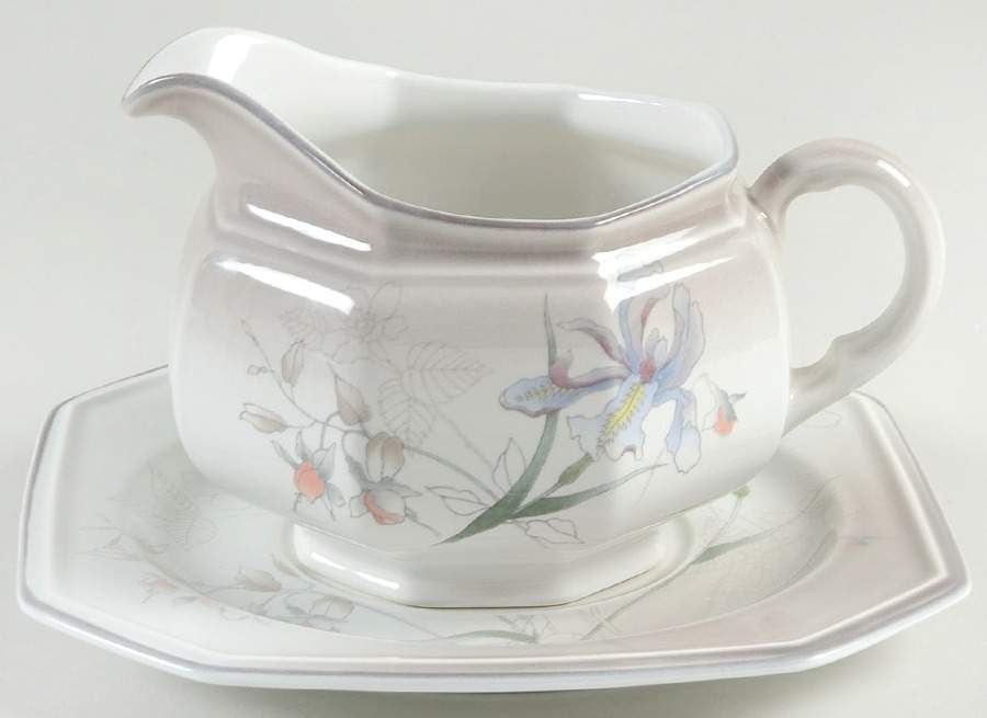 Casa Grande Gravy Boat & Underplate by Mikasa-1