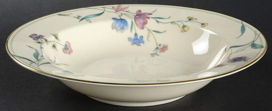Carnation Garden 10" Round Vegetable Bowl by Mikasa-1