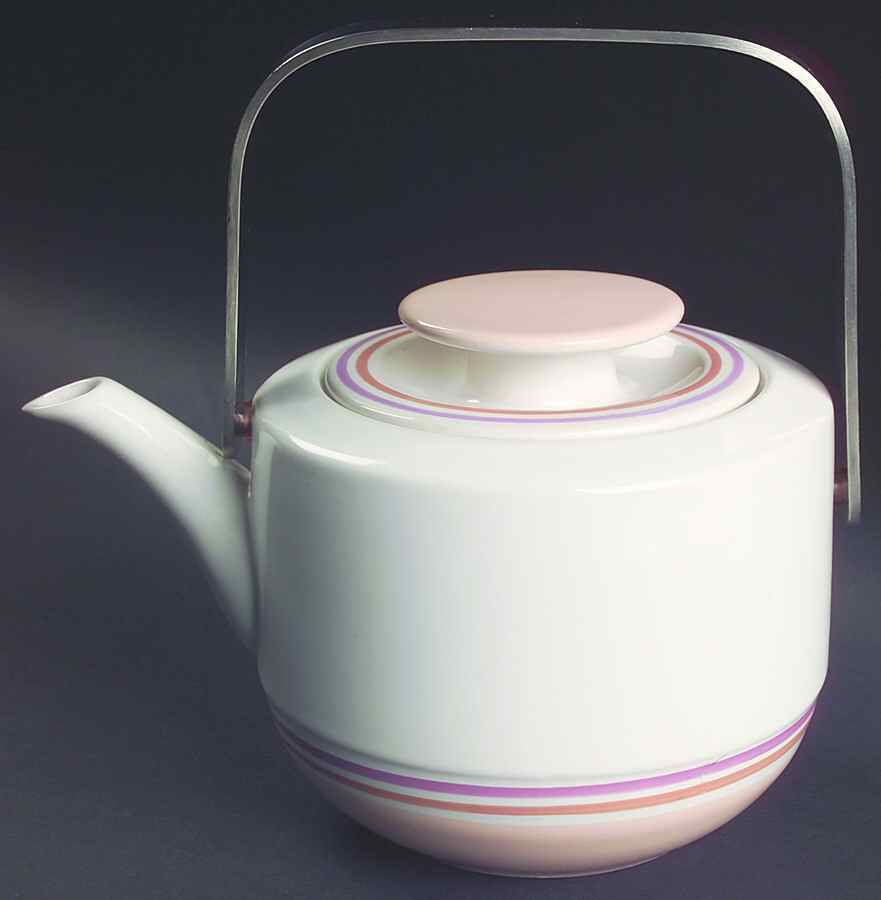 Carrot Kiss Teapot & Lid by Mikasa-1