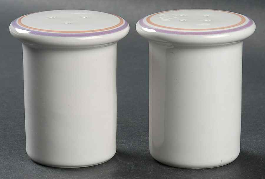 Carrot Kiss Salt & Pepper Set by Mikasa-1