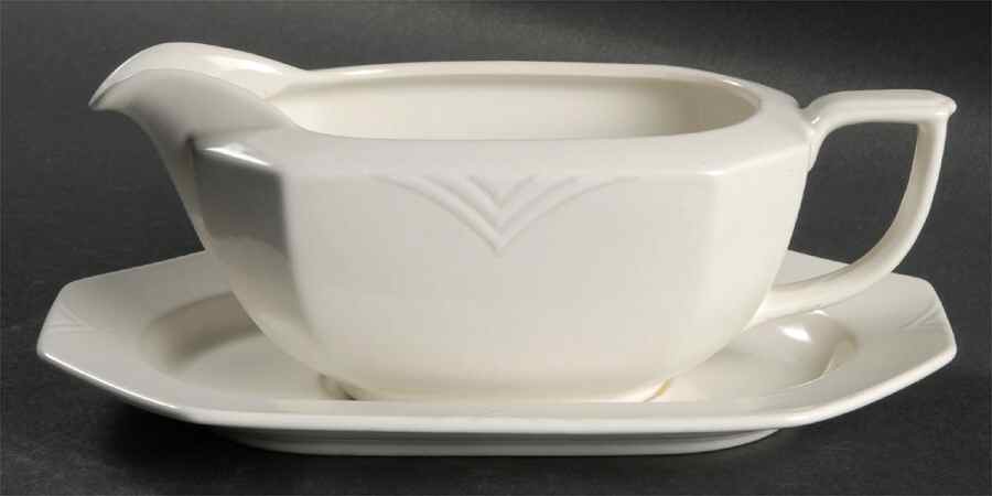 Camarillo Gravy Boat & Underplate by Mikasa-1