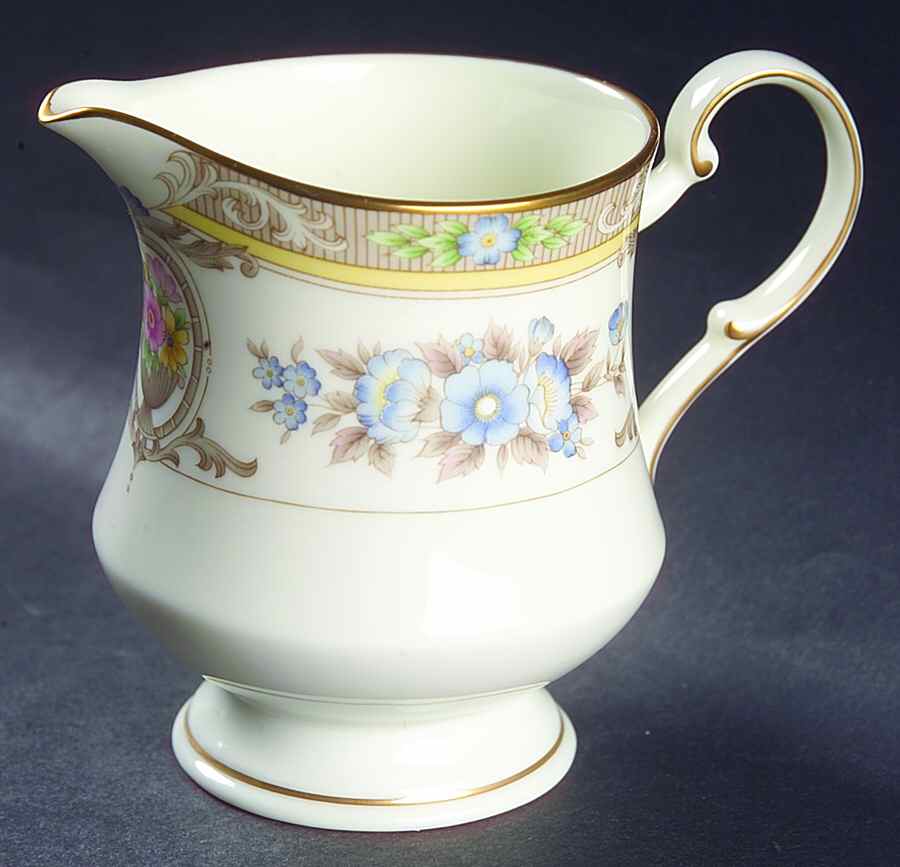 Cameo Creamer by Mikasa-1