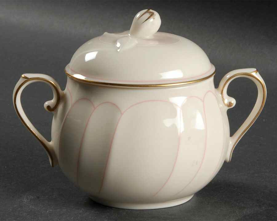 Cameo Sugar Bowl & Lid by Mikasa-1