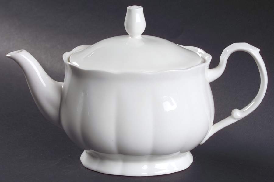 Cameo White Teapot & Lid by Mikasa-1