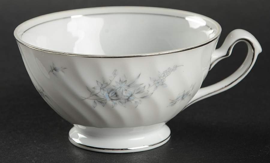 Candlelight Footed Cup by Mikasa-1