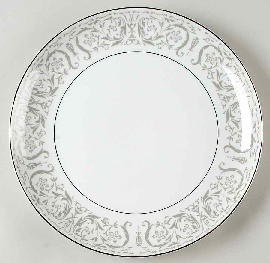 Cannes Cake Plate by Mikasa-1