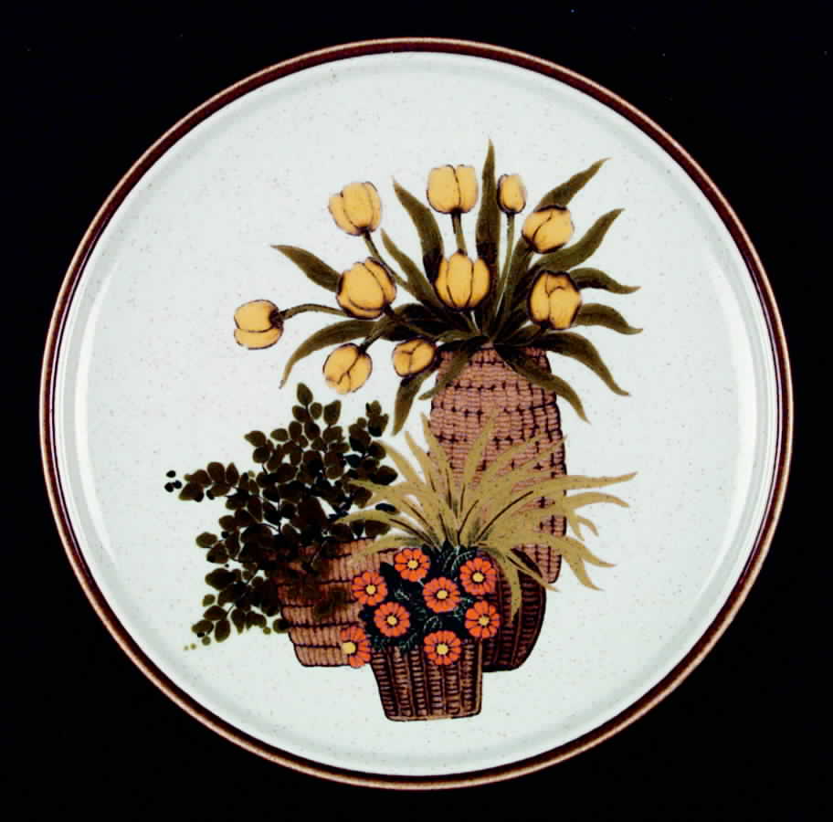 Cache Pots Dinner Plate by Mikasa-1