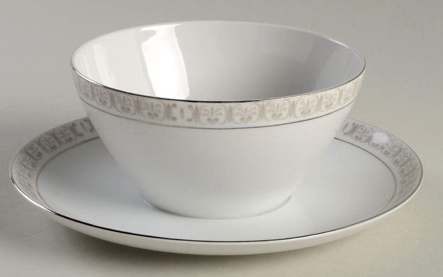 Caprice Gravy Boat with Attached Underplate by Mikasa-1