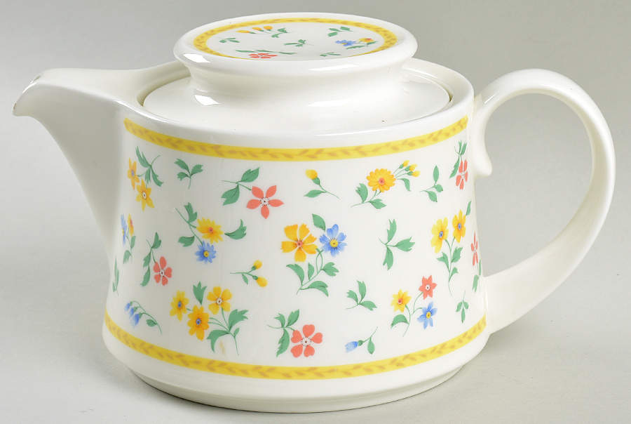 Carefree Teapot & Lid by Mikasa-1