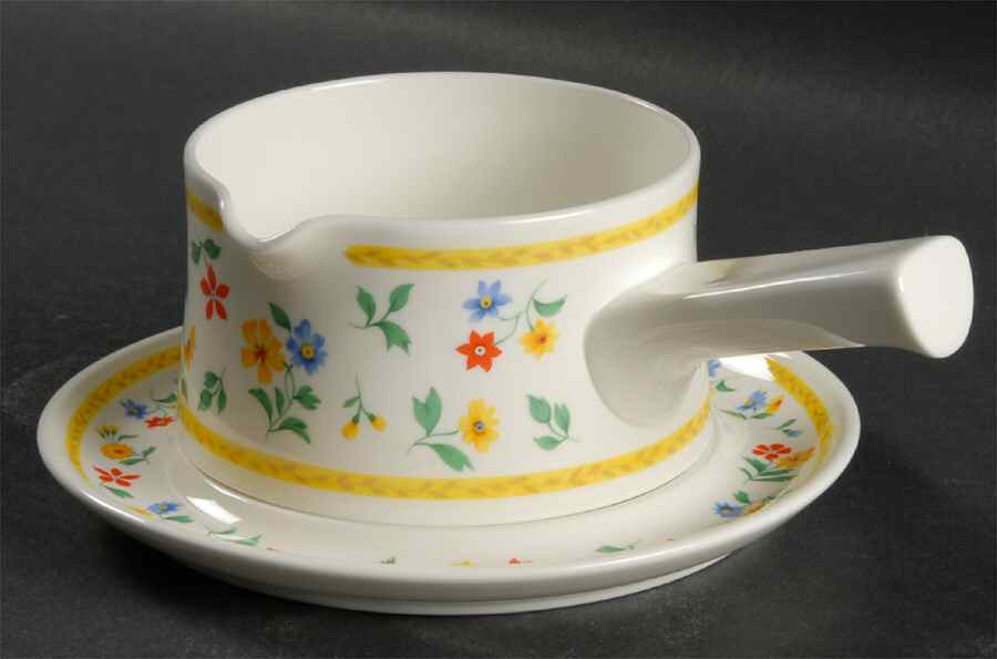 Carefree Gravy Boat & Underplate by Mikasa-1