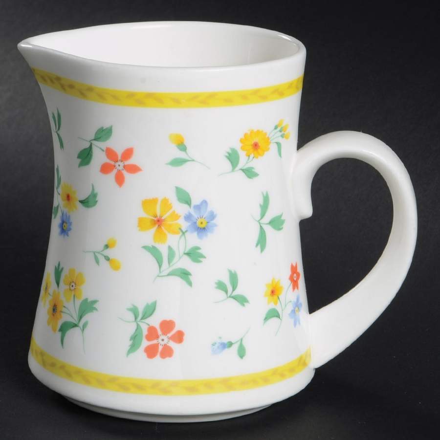 Carefree Creamer by Mikasa-1