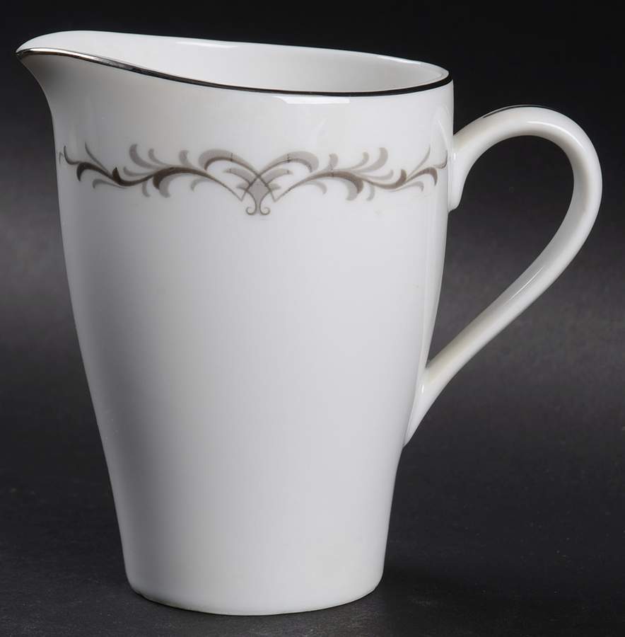 Carlsberg Creamer by Mikasa-1