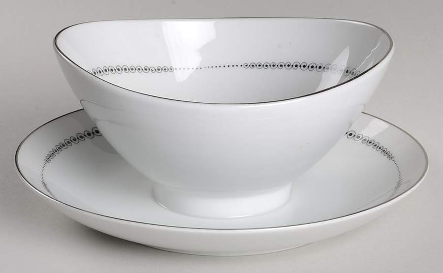 Casino Gravy Boat with Attached Underplate by Mikasa-1
