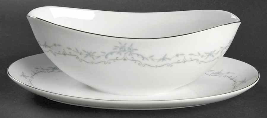 Chadsworth Gravy Boat with Attached Underplate by Mikasa-1