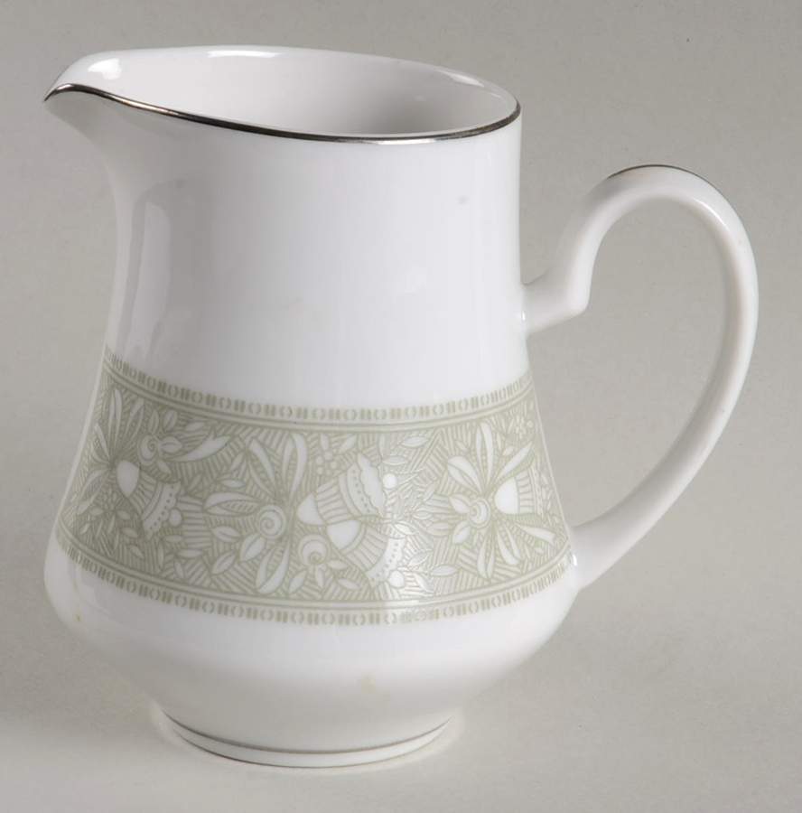 Chapel Creamer by Mikasa-1