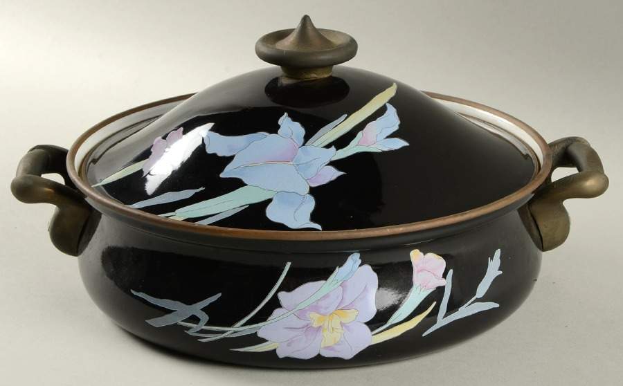 Charisma Black 2.5 Quart Metal Covered Casserole by Mikasa-1