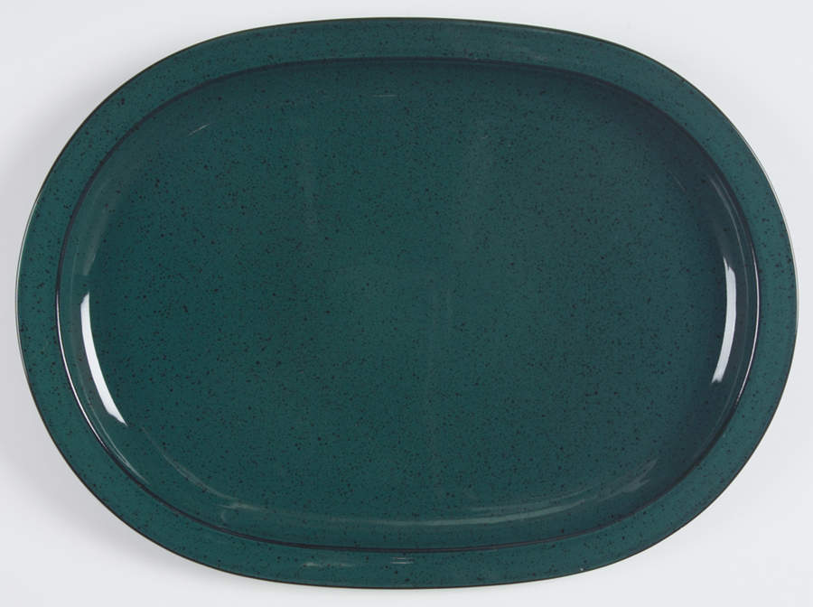 Chromatic  15" Oval Serving Platter by Mikasa-1