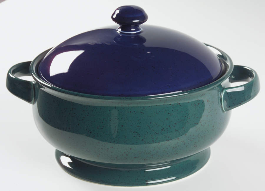 Chromatic  2 Qt Round Covered Casserole by Mikasa-1