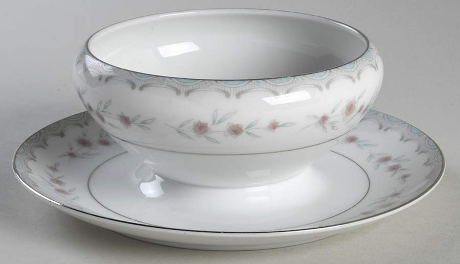 Chelsea Gravy Boat with Attached Underplate by Mikasa-1