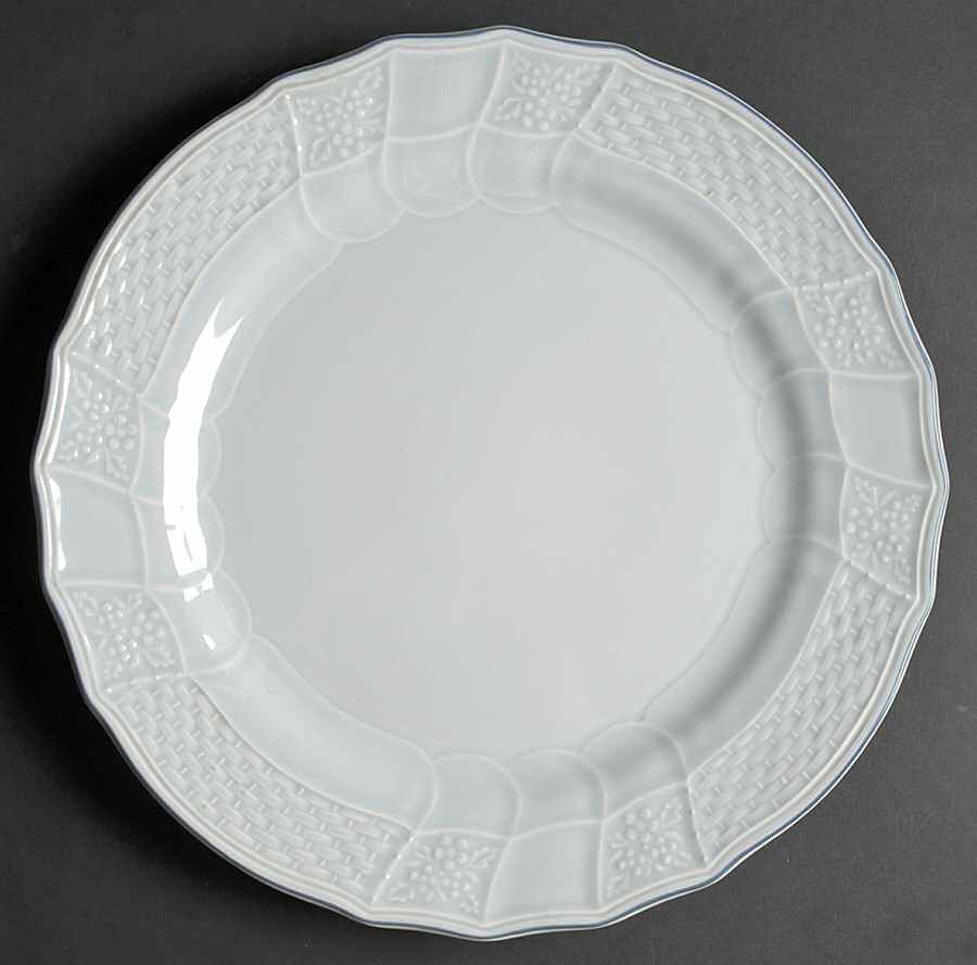 Cherbourg 12" Chop Plate (Round Platter) by Mikasa-1
