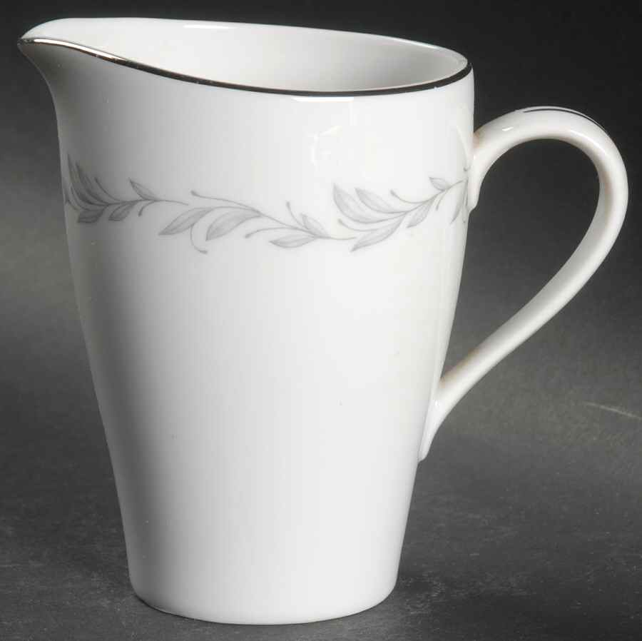 Cherish Creamer by Mikasa-1