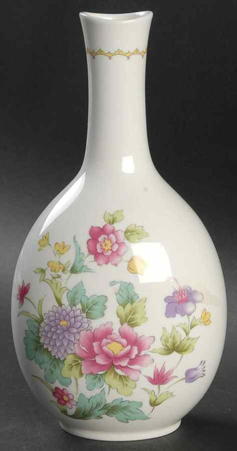 Cheshire Bud Vase by Mikasa-1