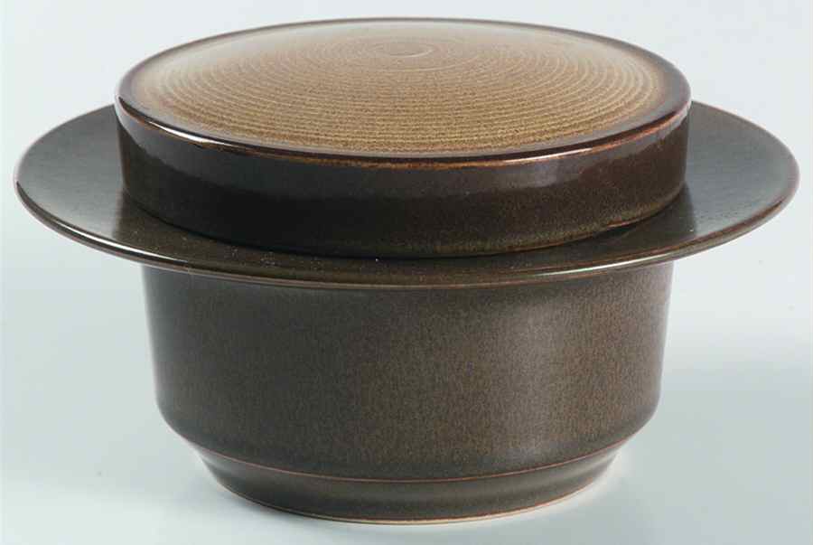 Chestnut Sugar Bowl & Lid by Mikasa-1