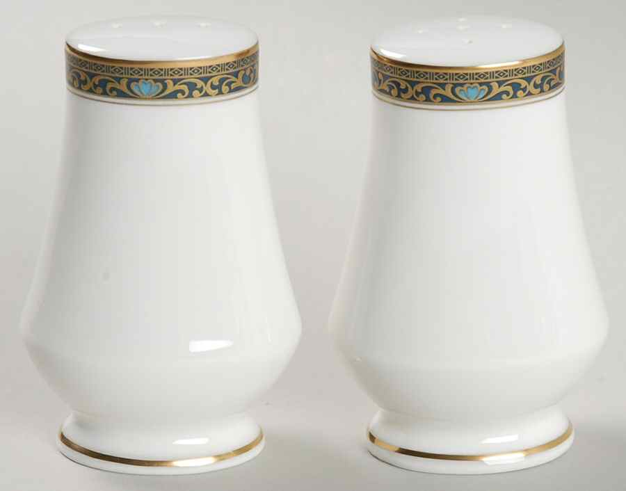Chevalier Salt & Pepper Set by Mikasa-1