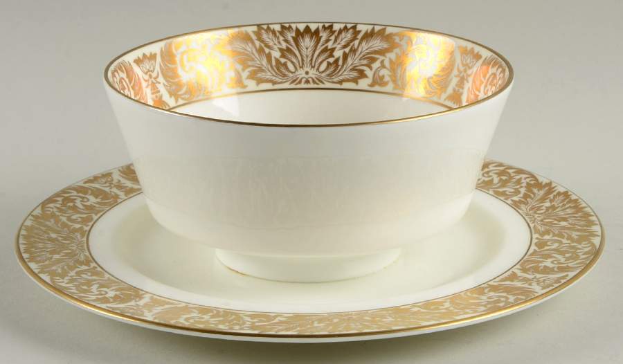 Chestnut Hill Gravy Boat with Attached Underplate by Mikasa-1