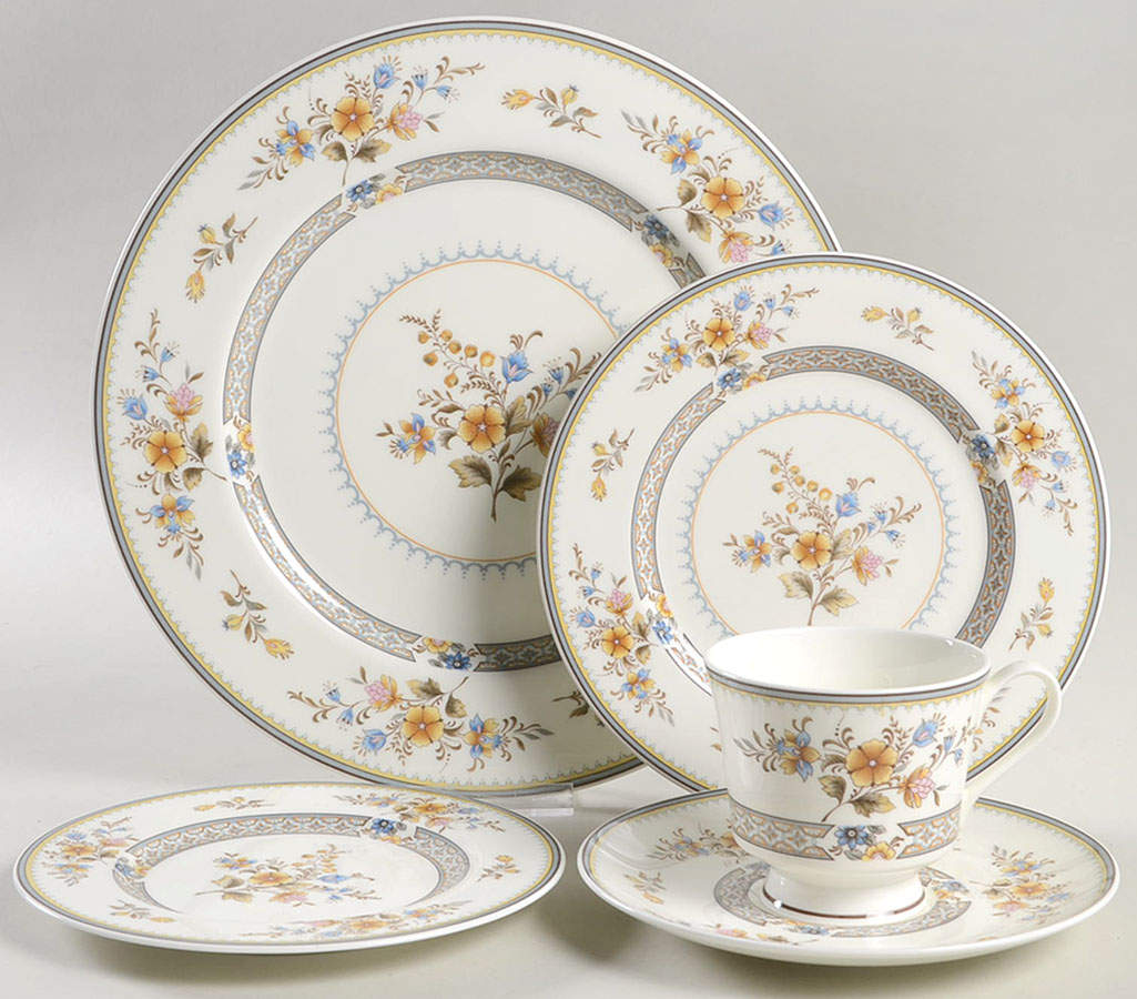 Chippendale 40 Piece Estate Set by Mikasa-1