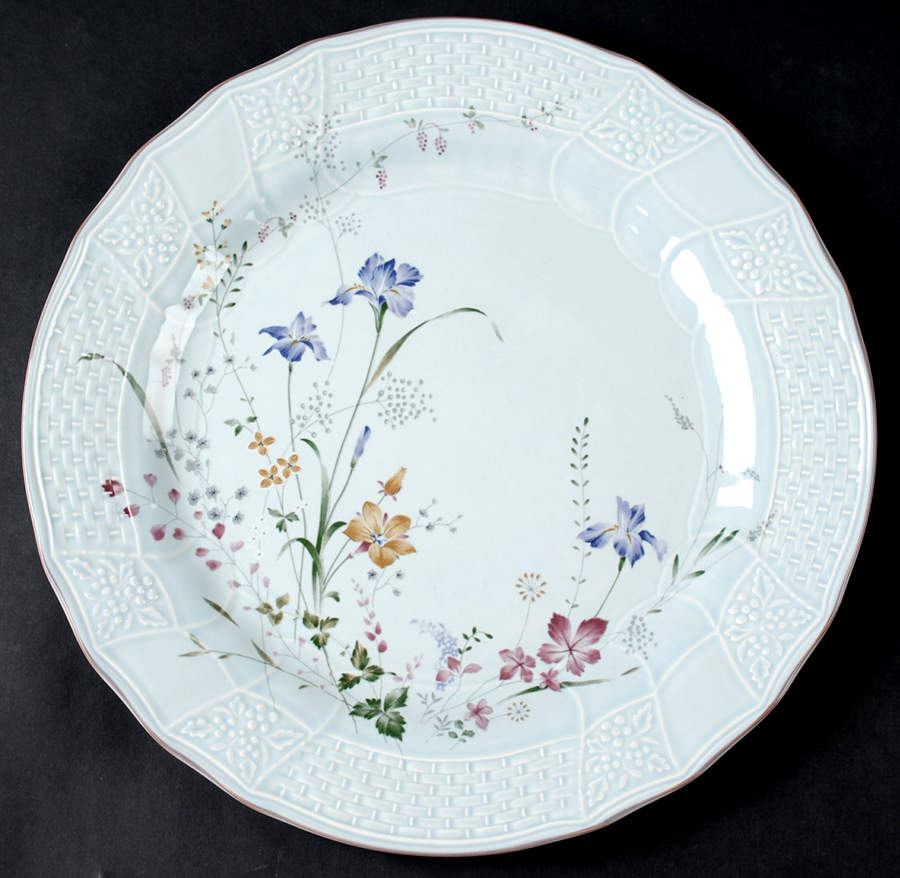 Christy 12" Chop Plate (Round Platter) by Mikasa-1