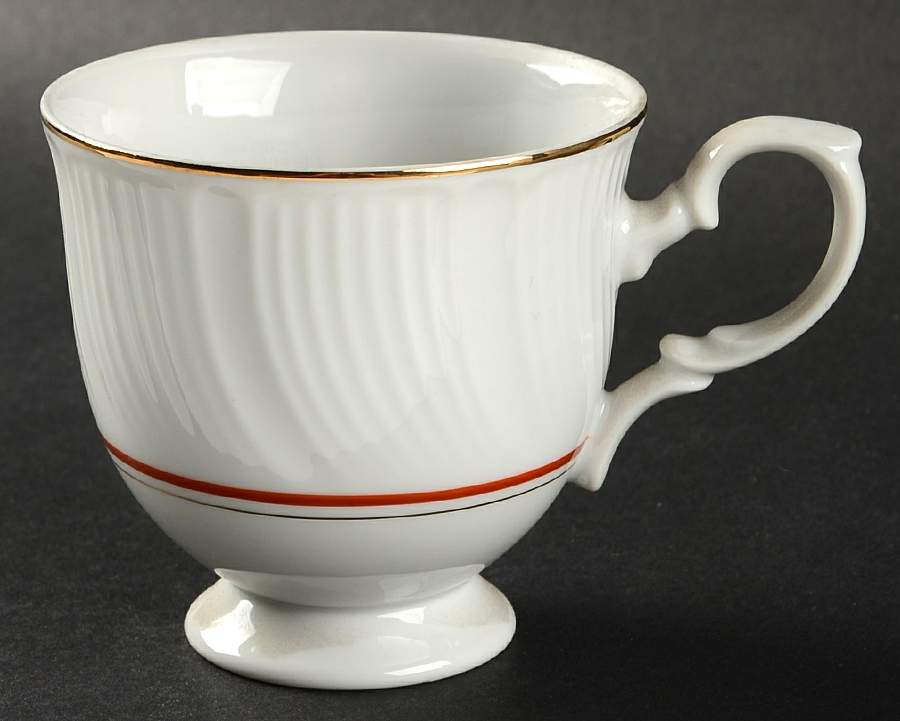 Chinese Red Footed Cup by Mikasa-1