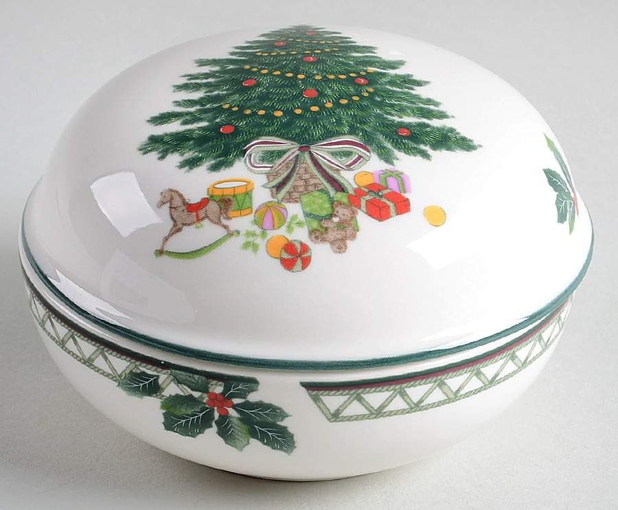 Christmas Story Medium Candy Box by Mikasa-1
