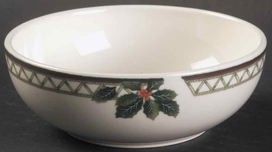 Christmas Story 4" Round Box No Lid by Mikasa-1