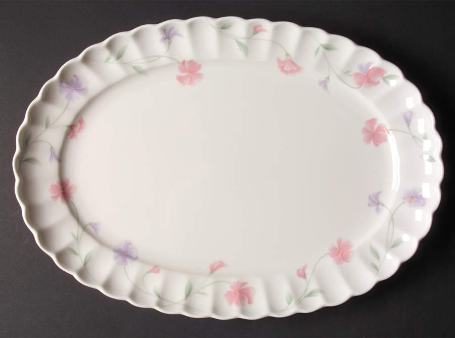 Cicely 14" Oval Serving Platter by Mikasa-1
