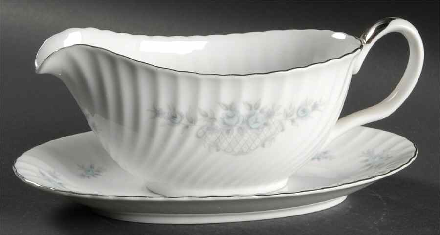Clarion Gravy Boat & Underplate by Mikasa-1