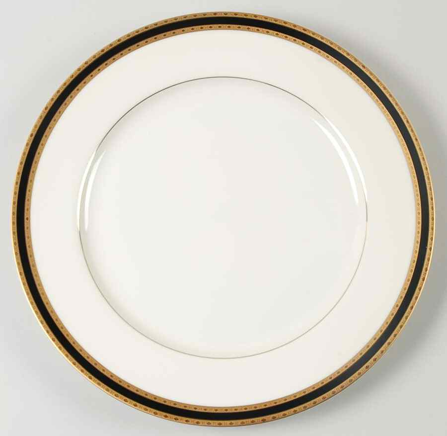 Clarence Dinner Plate by Mikasa-1