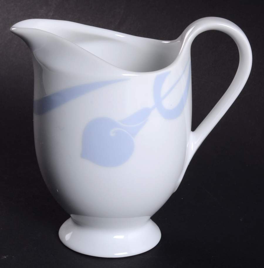Classic Flair Blue Creamer by Mikasa-1
