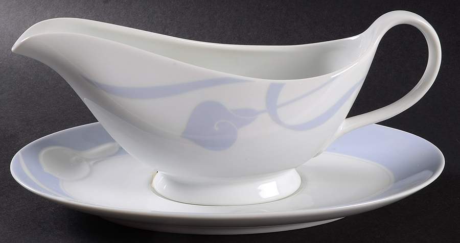 Classic Flair Blue Gravy Boat & Underplate by Mikasa-1
