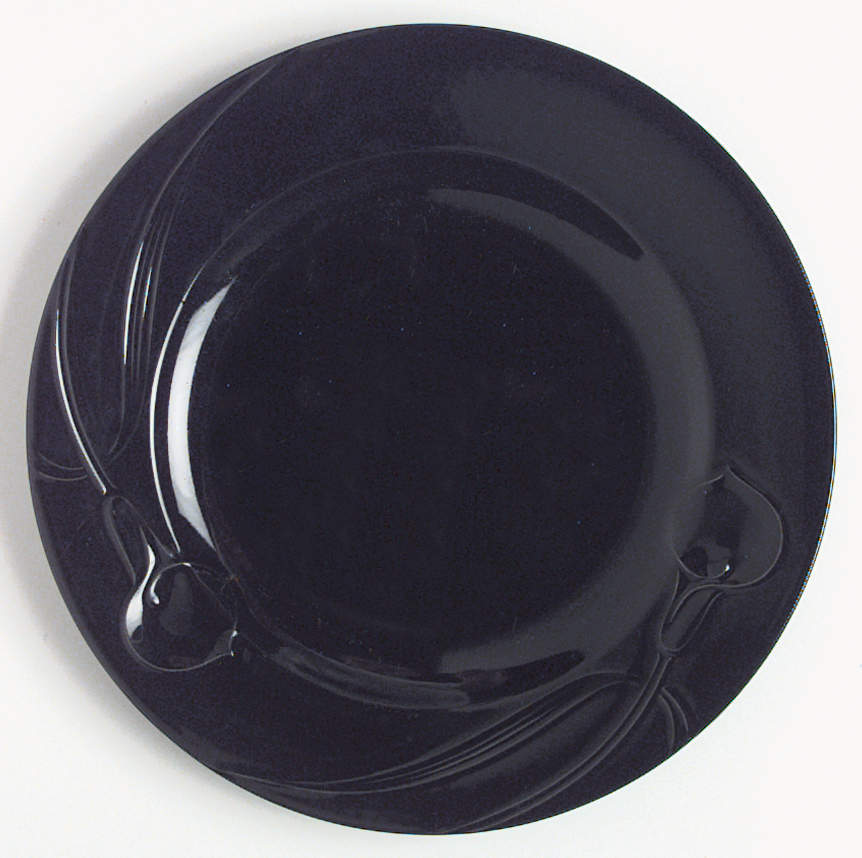Classic Flair Midnight Dinner Plate by Mikasa-1