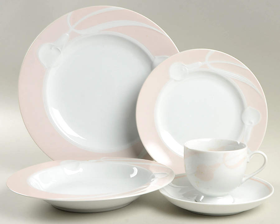 Classic Flair Peach 5 Piece Place Setting by Mikasa-1