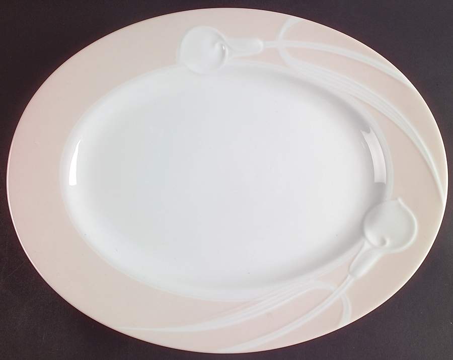 Classic Flair Peach 14" Oval Serving Platter by Mikasa-1